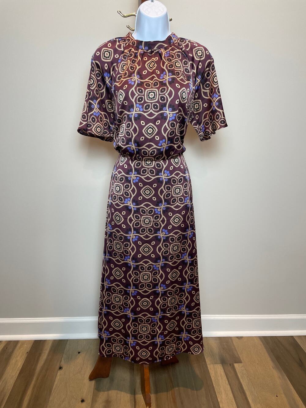 Ann Taylor Dress Size 12 Long Burgundy Blue Cream Boho Print Blouson